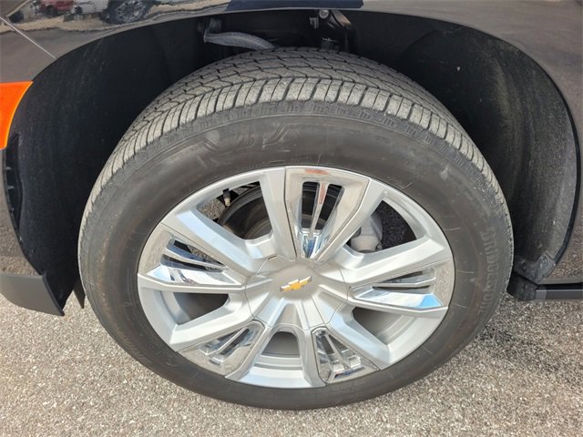 Certified 2023 Chevrolet Suburban High Country image 23