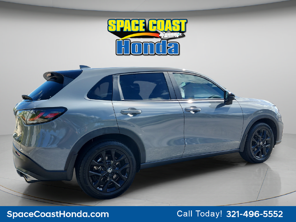 Used 2025 Honda HR-V Sport image 3