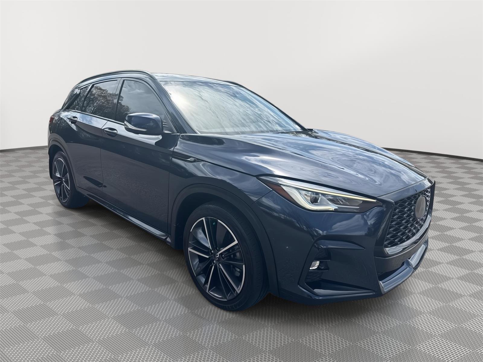 Used 2023 INFINITI QX50 Sport FWD image 4