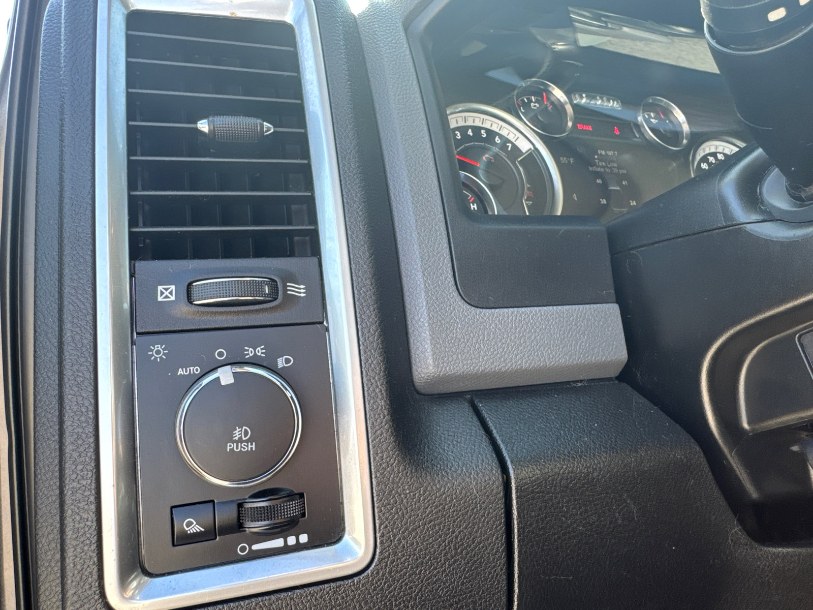 Used 2019 RAM 1500 Big Horn w/ Rambox Value Package image 28