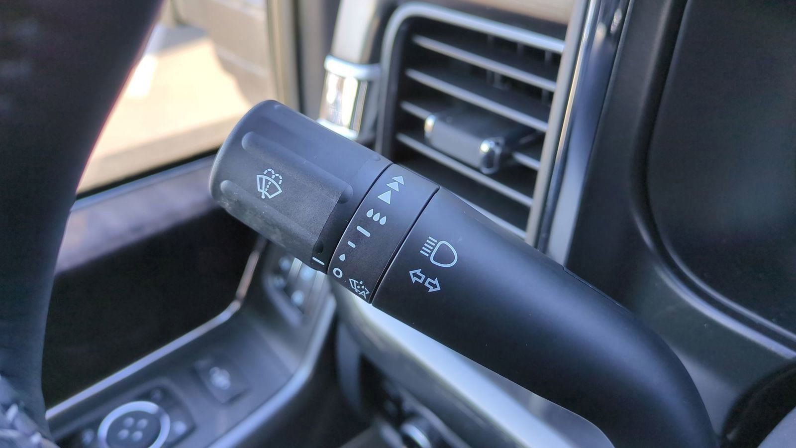 New 2024 Ford F250 Lariat w/ Lariat Ultimate Package image 26