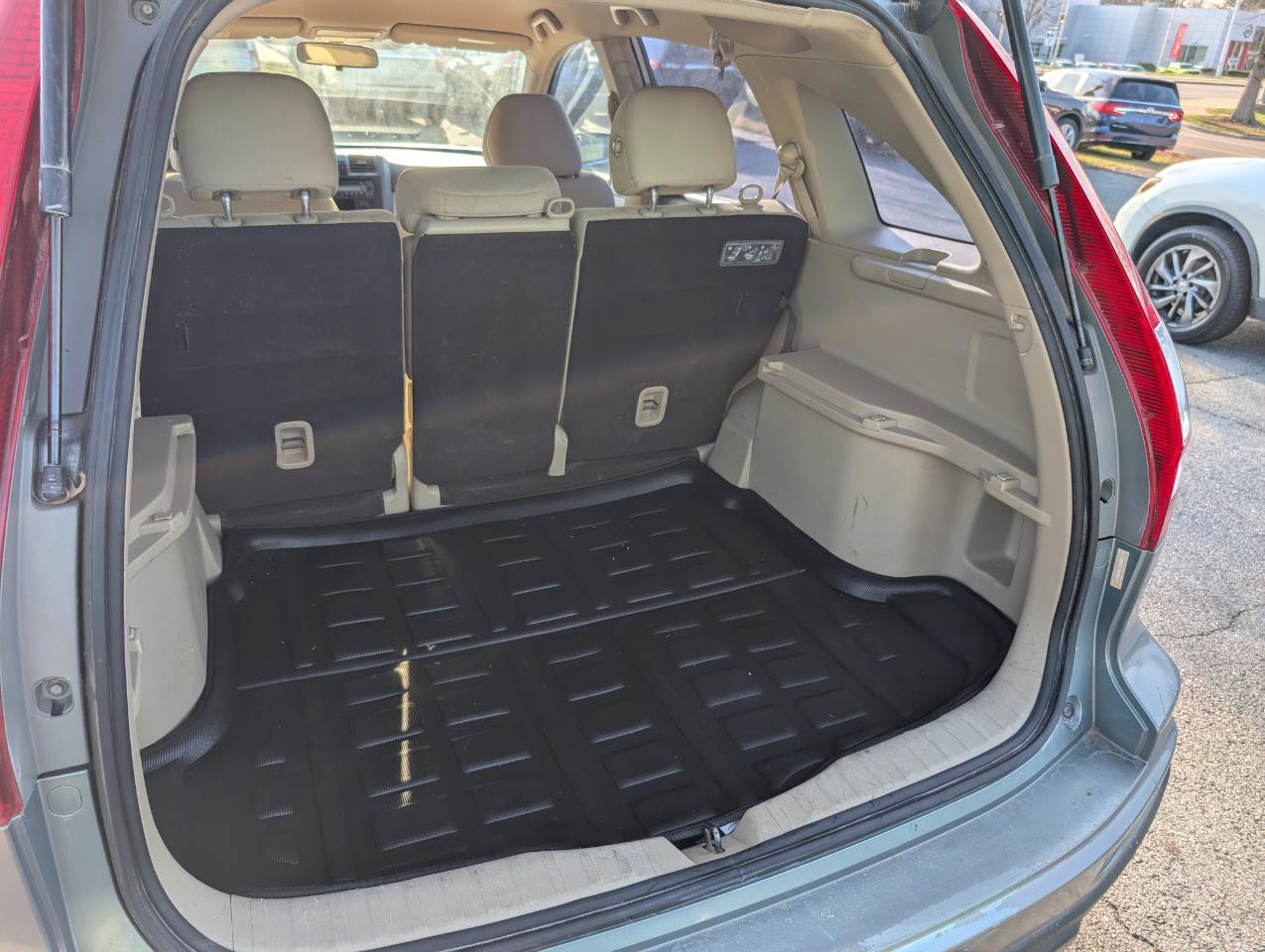 Used 2011 Honda CR-V LX image 5