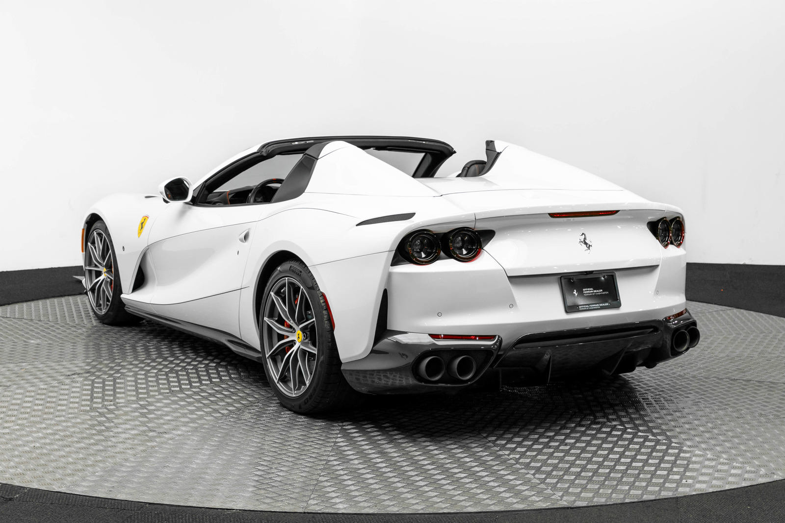 Certified 2022 Ferrari 812 GTS image 2