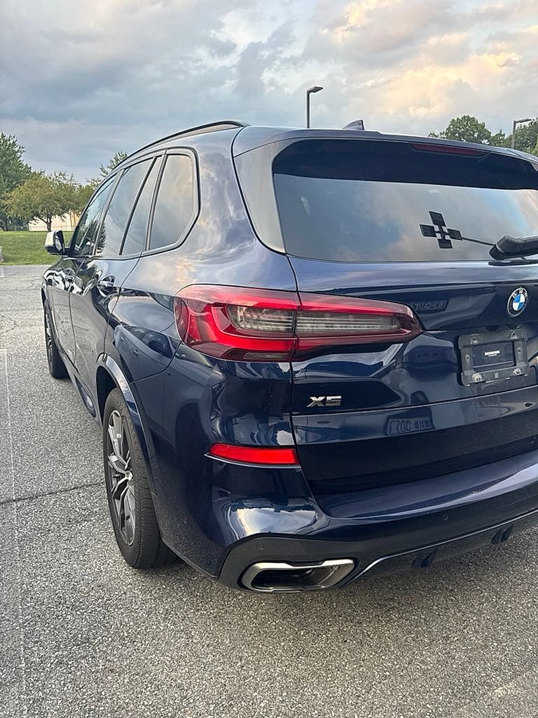 Used 2022 BMW X5 M50i w/ Executive Package AWD/4WD image 5