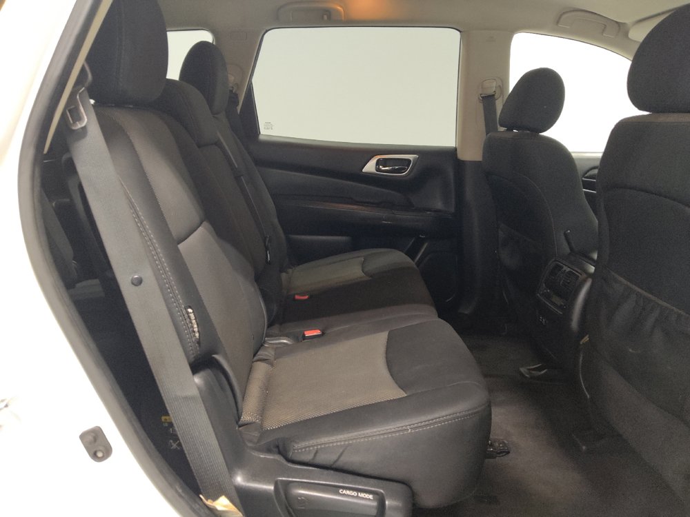 Used 2020 Nissan Pathfinder SV AWD/4WD image 19