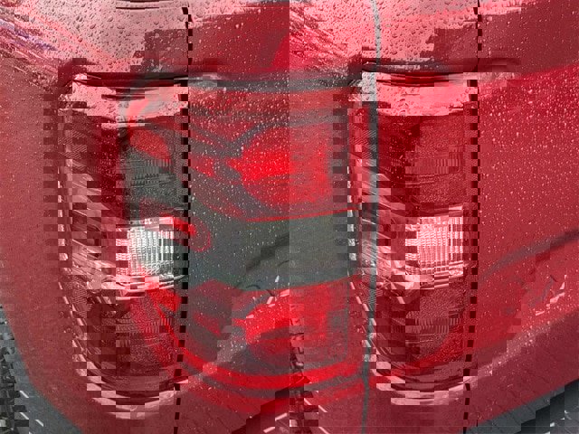 Certified 2025 Ford Maverick Lariat w/ 4K Tow Package image 12