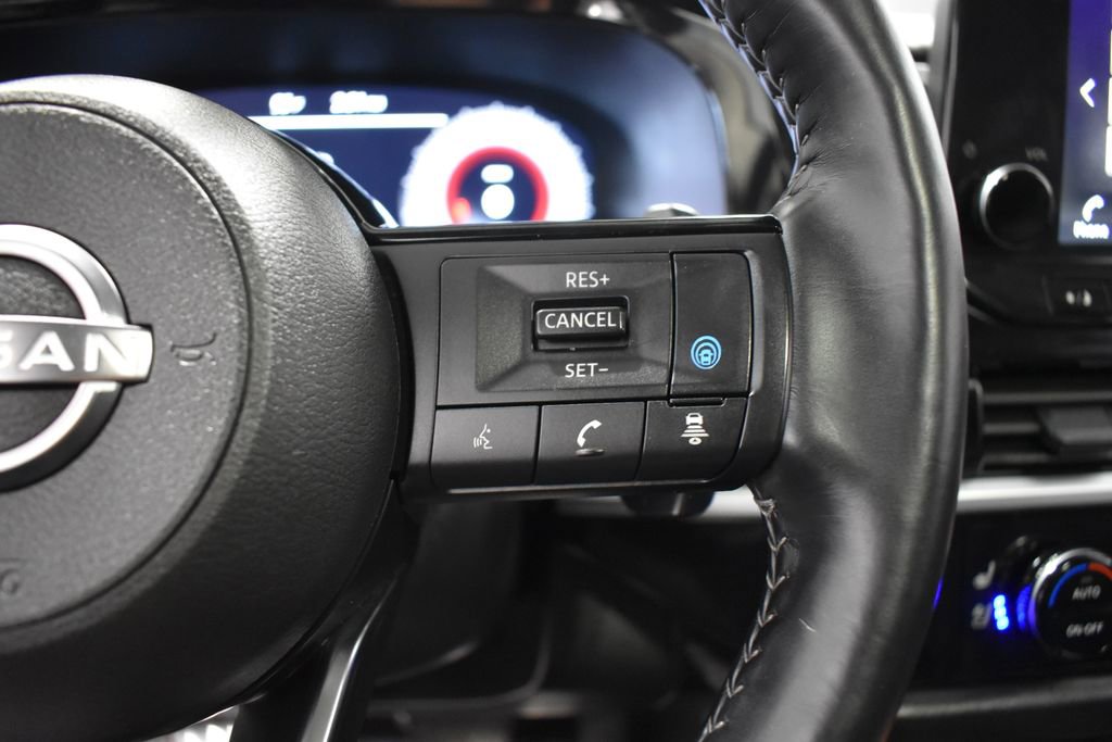 Certified 2024 Nissan Pathfinder Platinum image 30