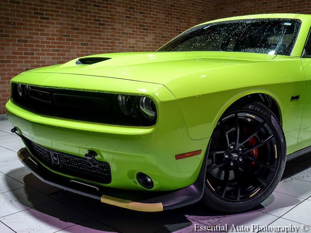 Used 2023 Dodge Challenger R/T w/ Plus Package RWD image 3
