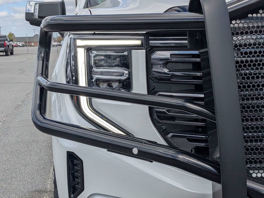 Used 2025 GMC Sierra 1500 Denali Ultimate image 10