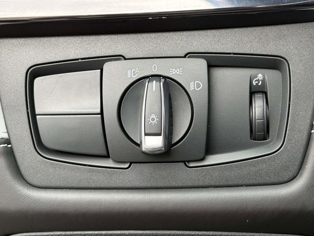 Used 2017 BMW M3 image 29