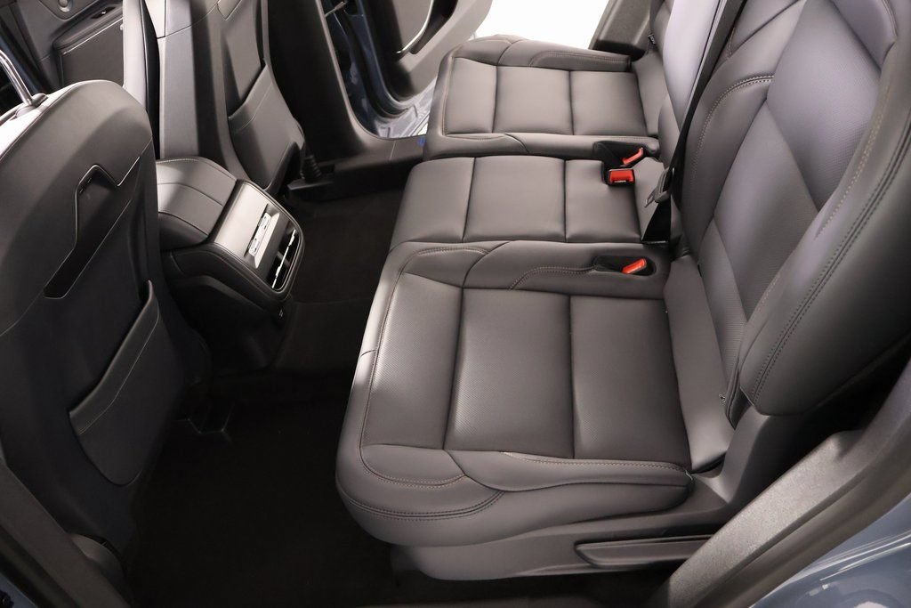 New 2026 Lincoln Nautilus Premier w/ Equipment Group 102A AWD/4WD image 12