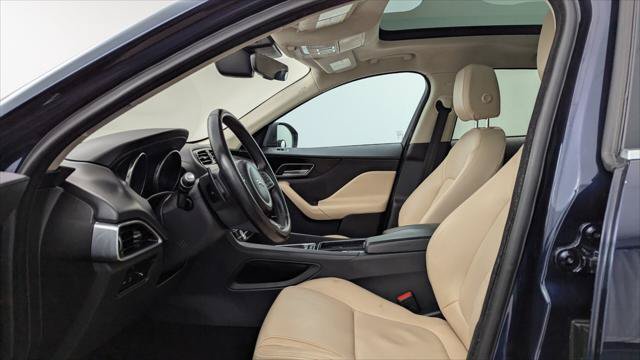 Used 2020 Jaguar F-PACE Premium AWD/4WD image 14