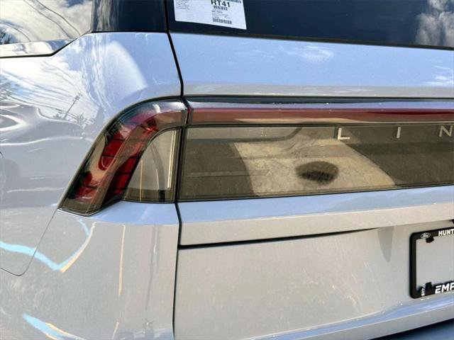 New 2025 Lincoln Navigator L Reserve w/ Jet Appearance Package image 10