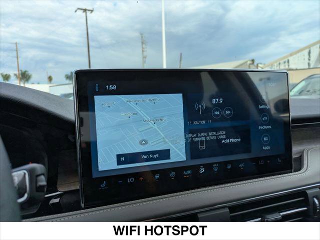 New 2025 Lincoln Corsair Reserve image 8