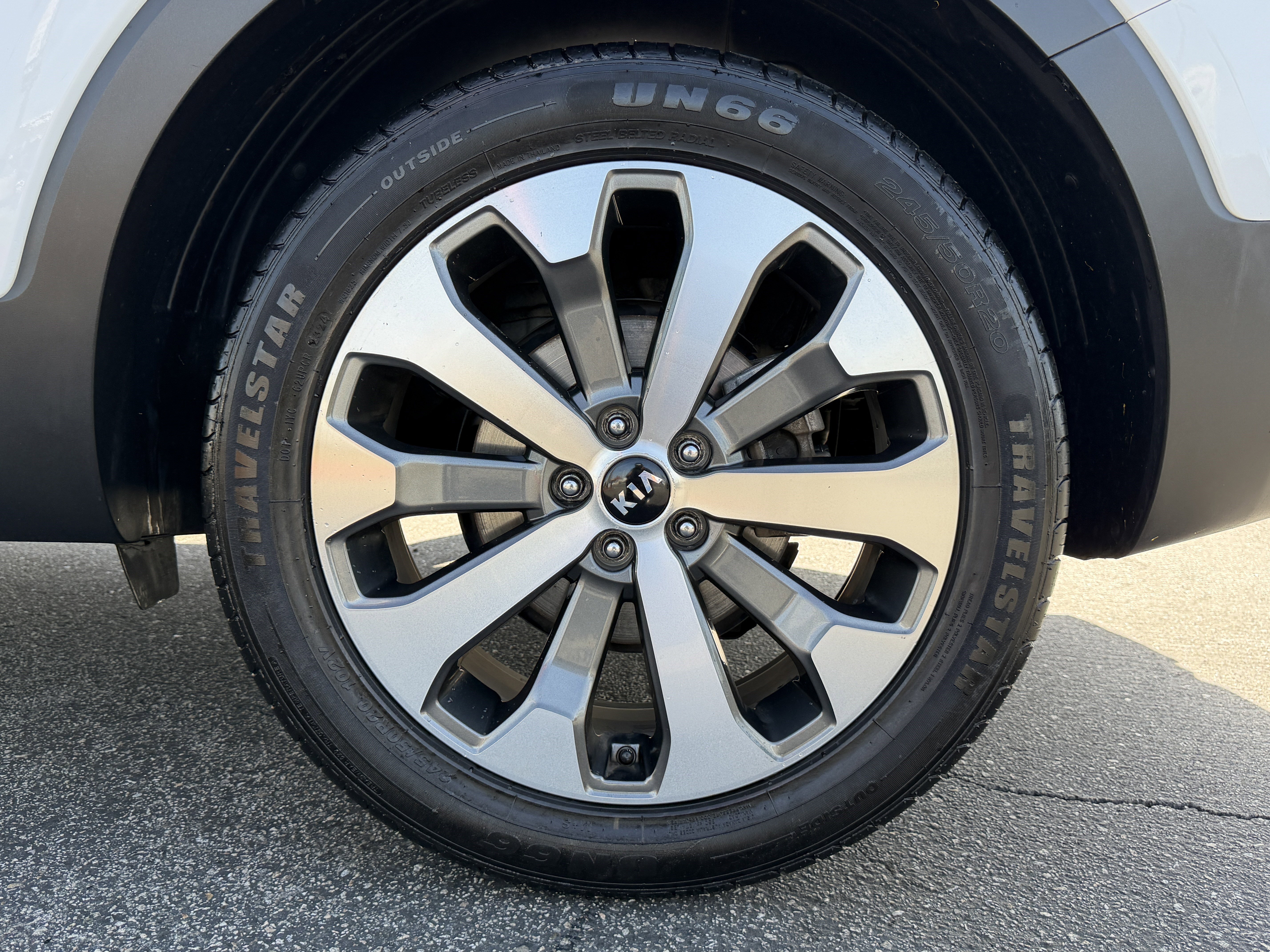 Certified 2021 Kia Telluride S image 11