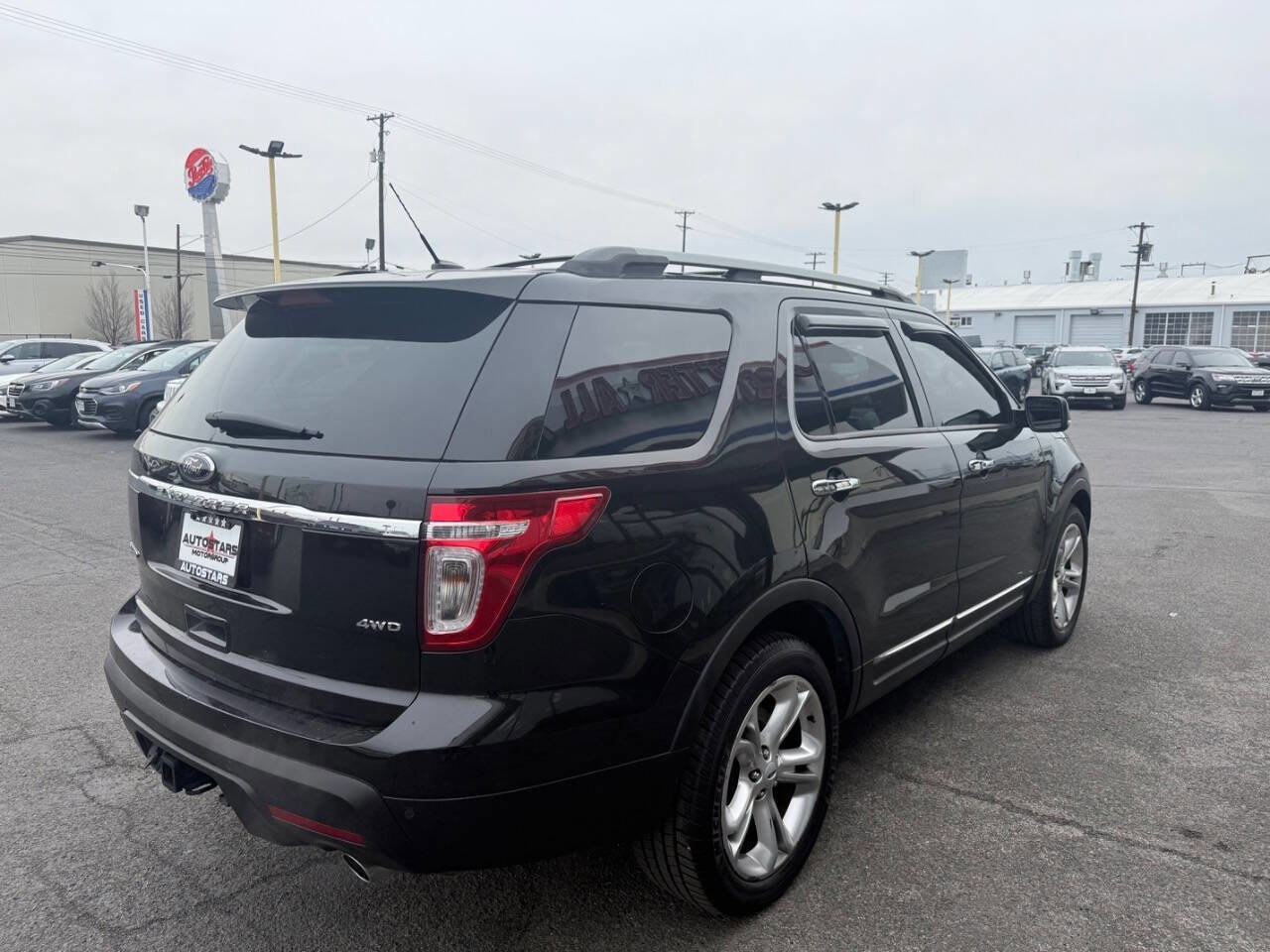 Used 2015 Ford Explorer Limited w/ Equipment Group 302A image 5