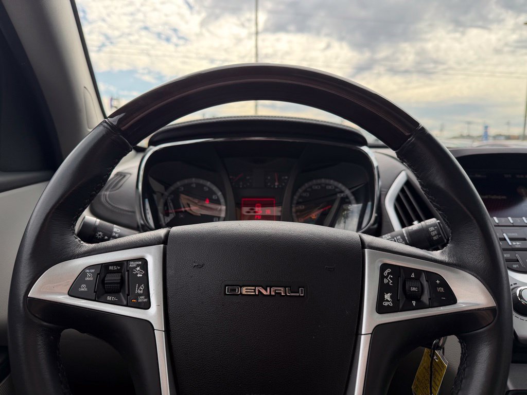 Used 2017 GMC Terrain Denali w/ Cargo Package FWD image 15