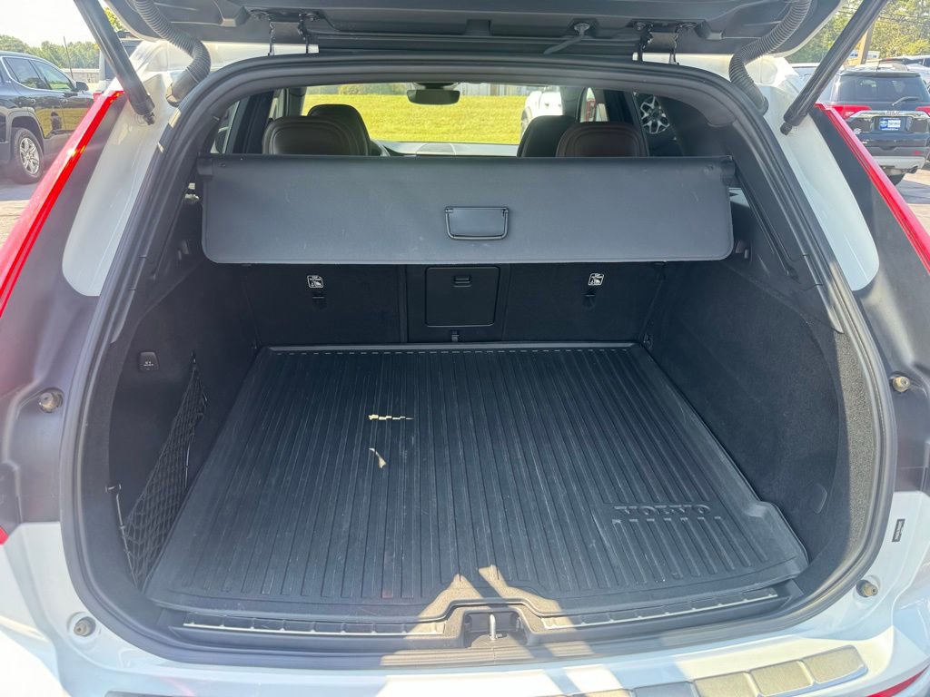 Used 2022 Volvo XC60 B6 Inscription w/ Advanced Package image 6