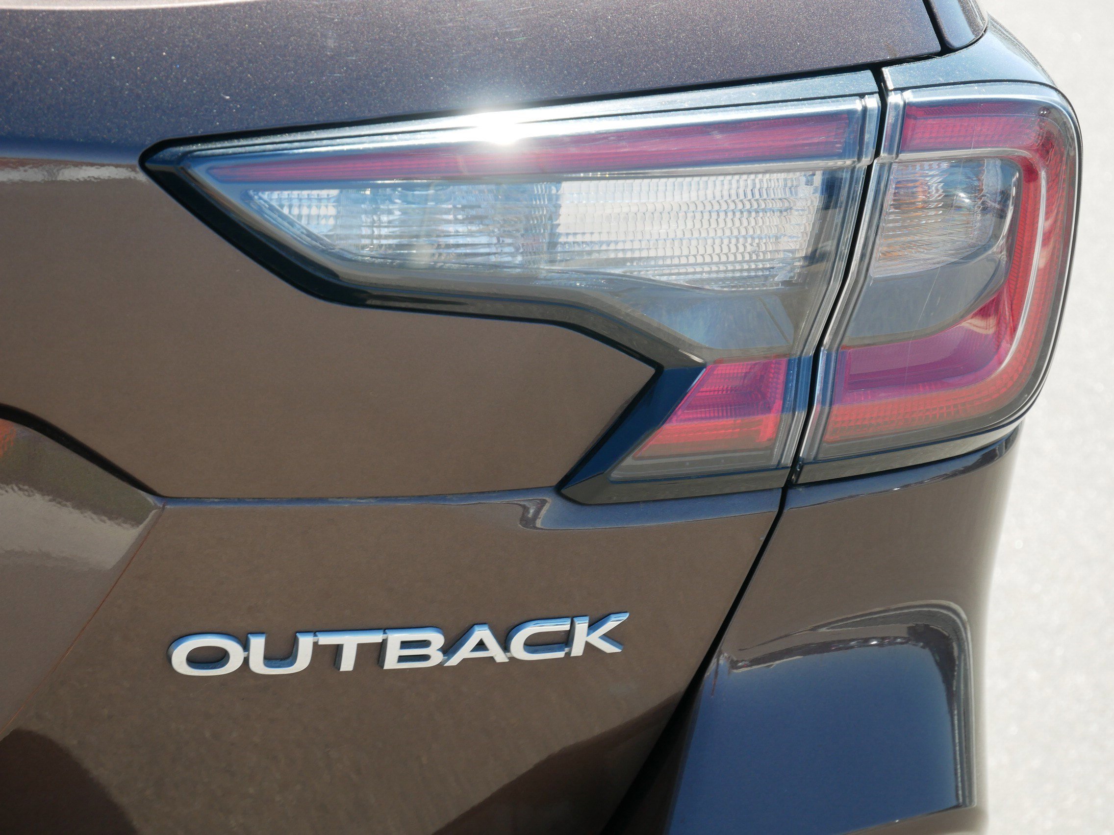 Used 2022 Subaru Outback Limited image 17
