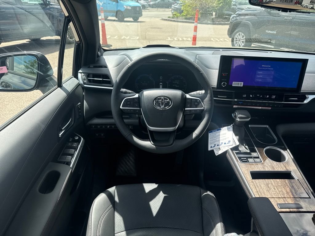 New 2026 Toyota Sienna Platinum AWD/4WD image 11