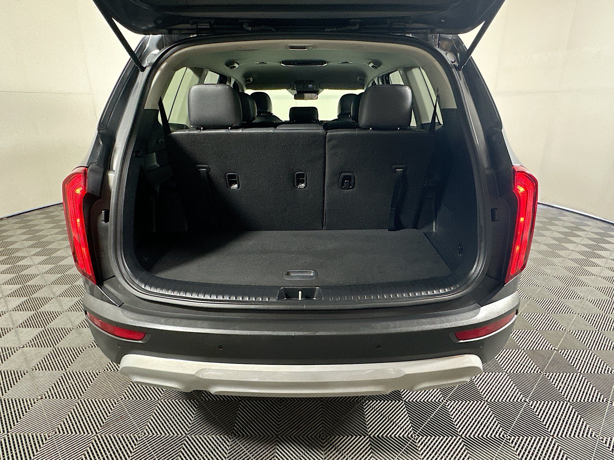 Used 2022 Kia Telluride LX FWD image 31