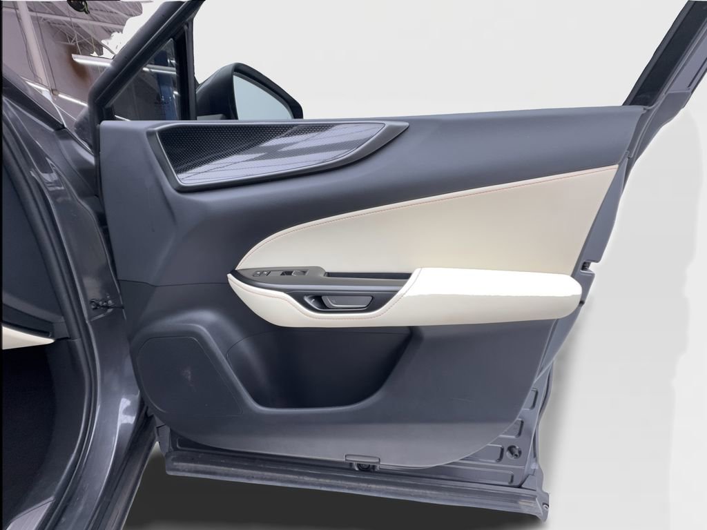 Used 2024 Lexus NX 250 FWD w/ Towing Package (2000 Lbs) image 32