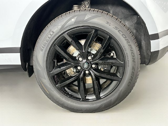 Used 2026 Land Rover Range Rover Evoque S AWD/4WD image 12
