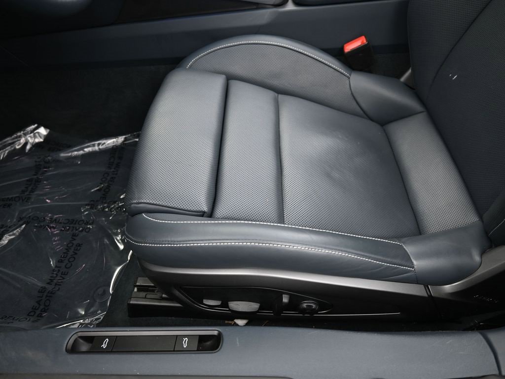 Used 2023 Porsche 911 Carrera S image 6