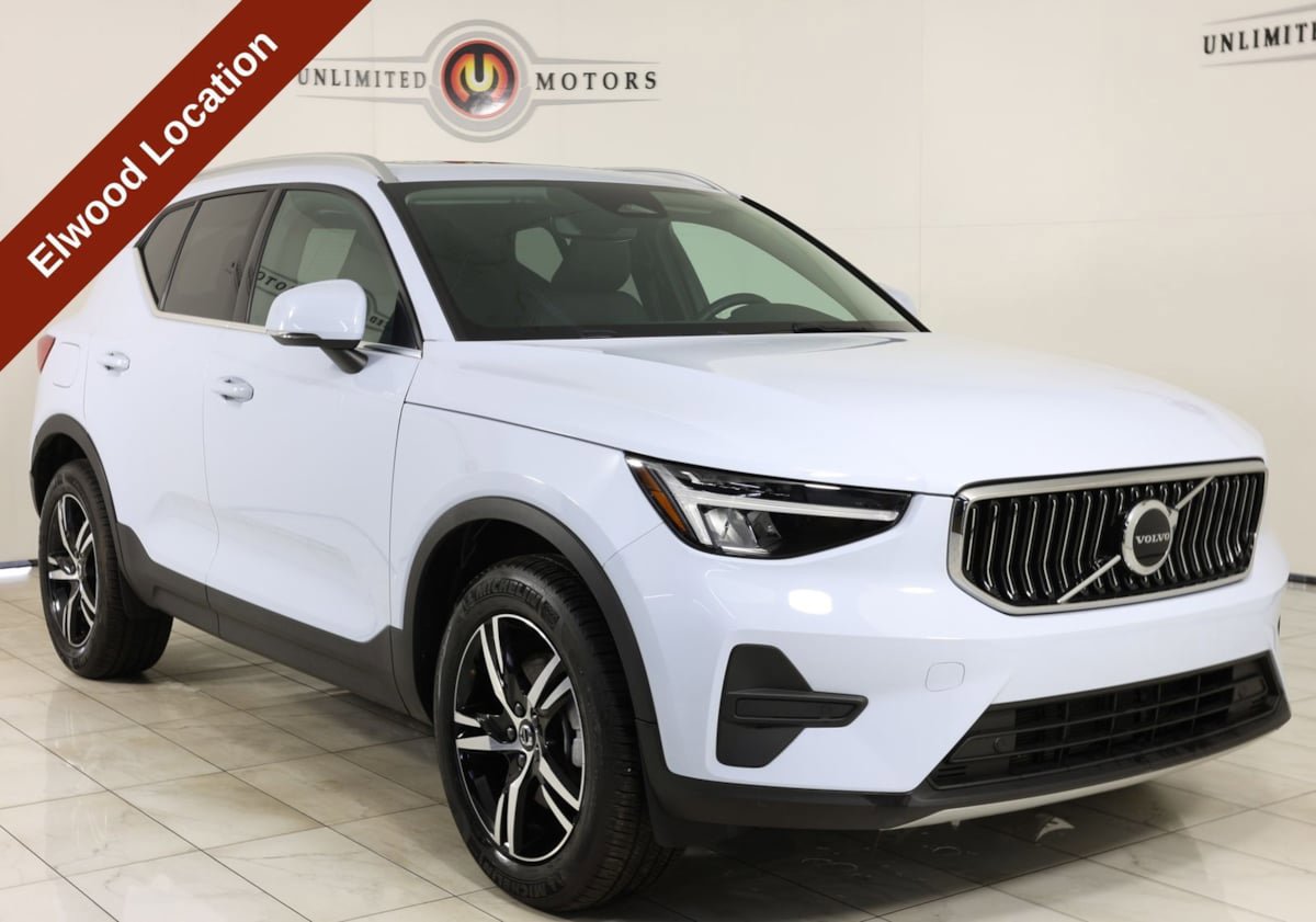 Used 2025 Volvo XC40 B5 Core AWD/4WD image 34