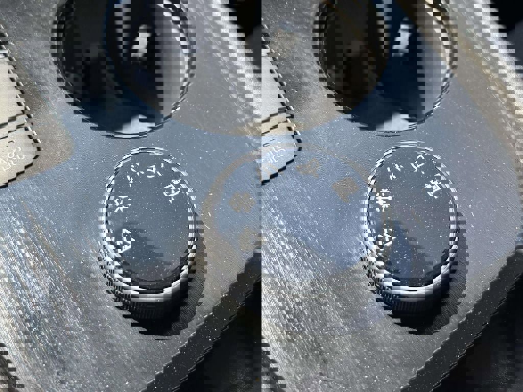 Used 2022 Nissan Rogue S image 31