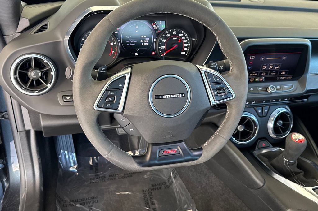 Used 2020 Chevrolet Camaro SS RWD image 16