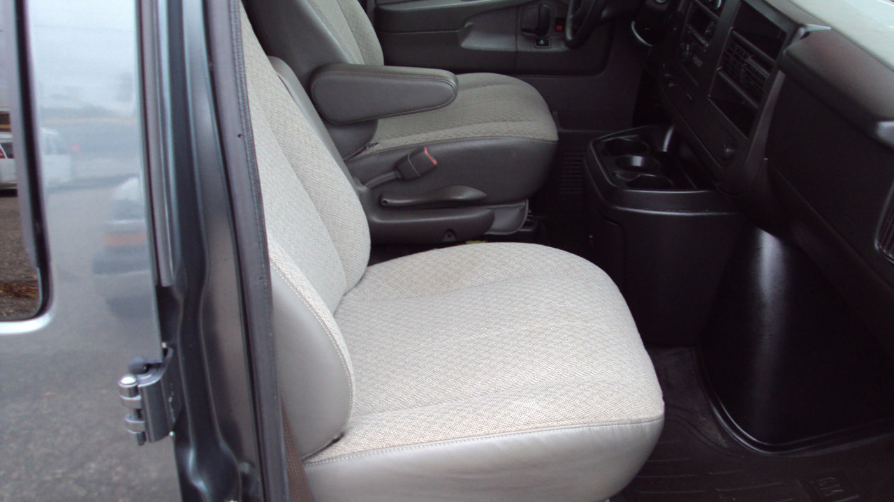 Used 2014 Chevrolet Express 1500 LT w/ LT Preferred Equipment Group image 15