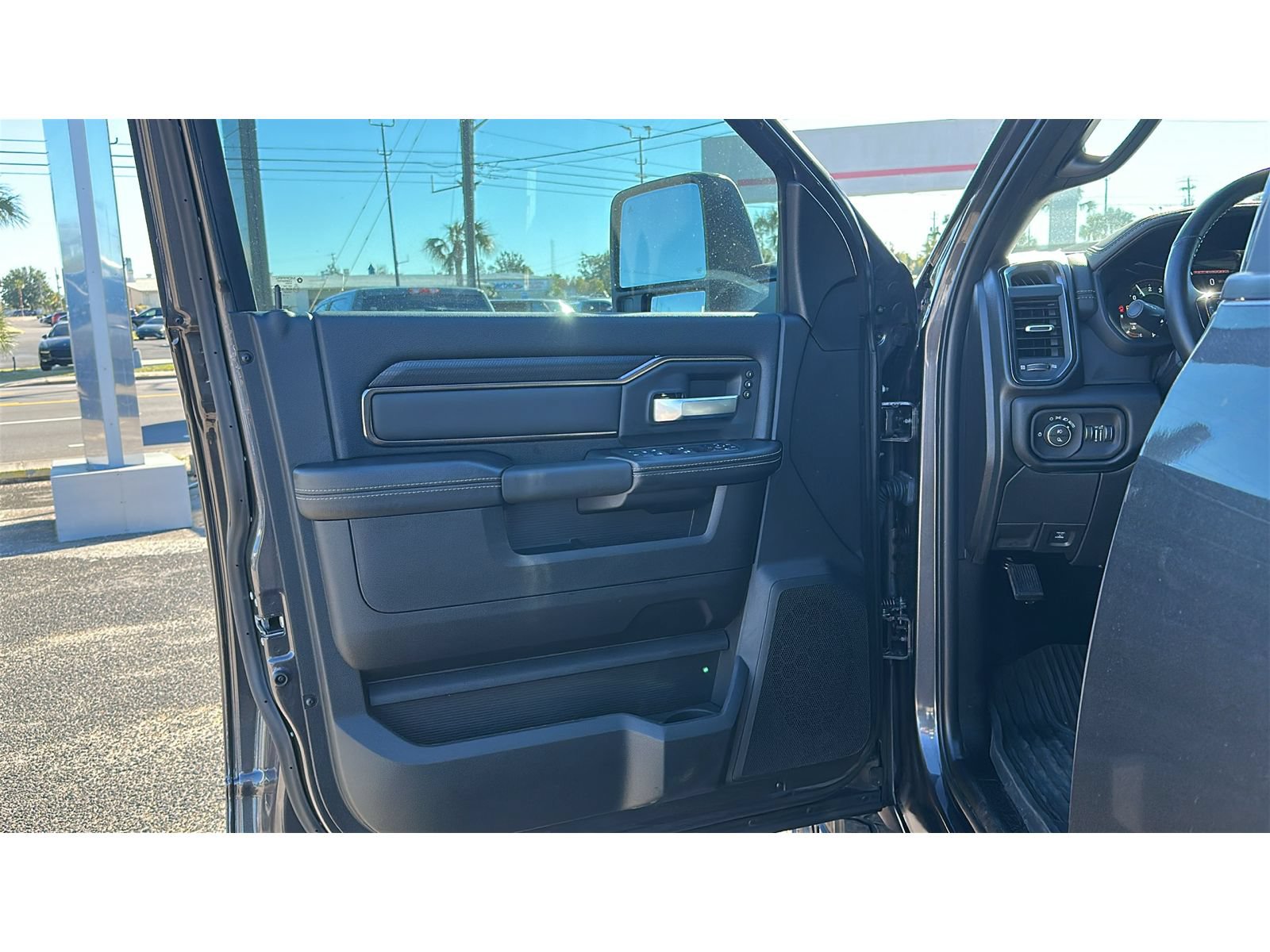 Used 2025 RAM 2500 Power Wagon AWD/4WD image 10
