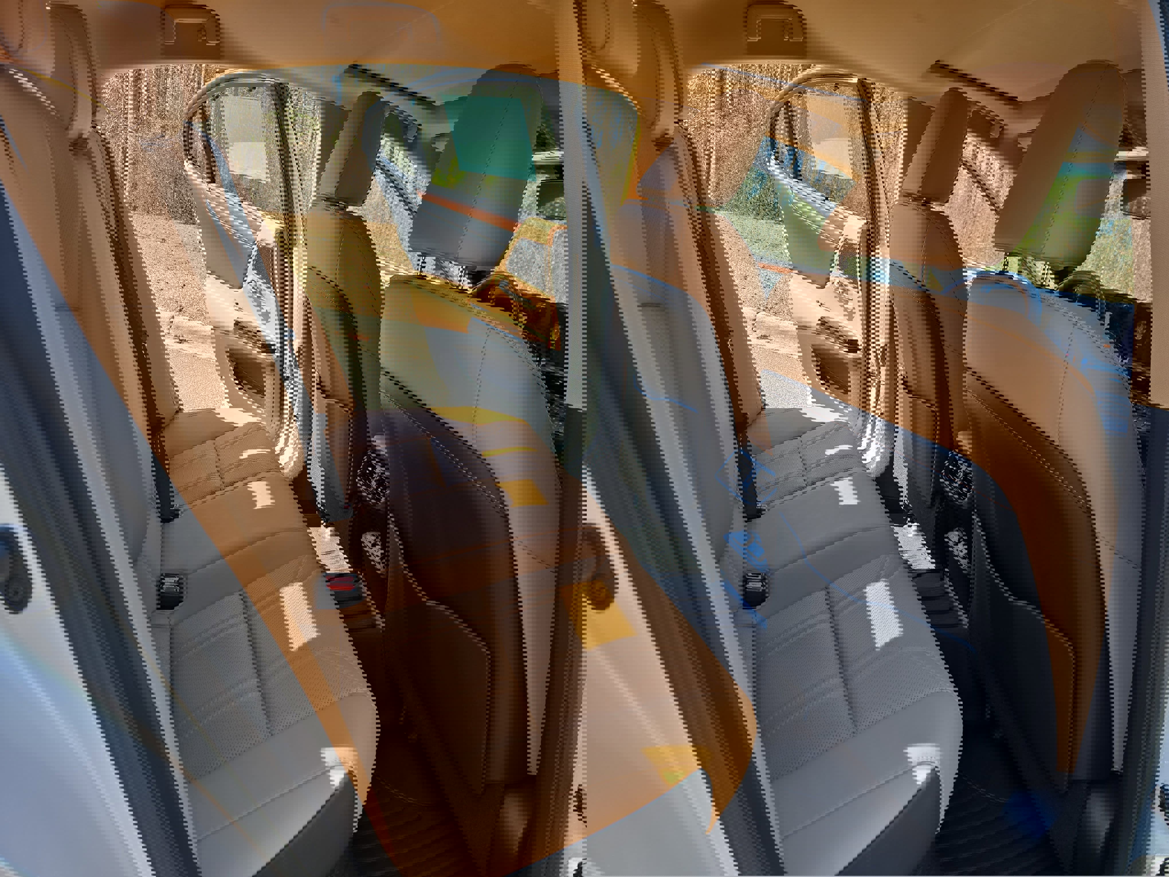 Used 2024 Lexus ES 300h Ultra Luxury w/ Accessory Package (Z2) image 11