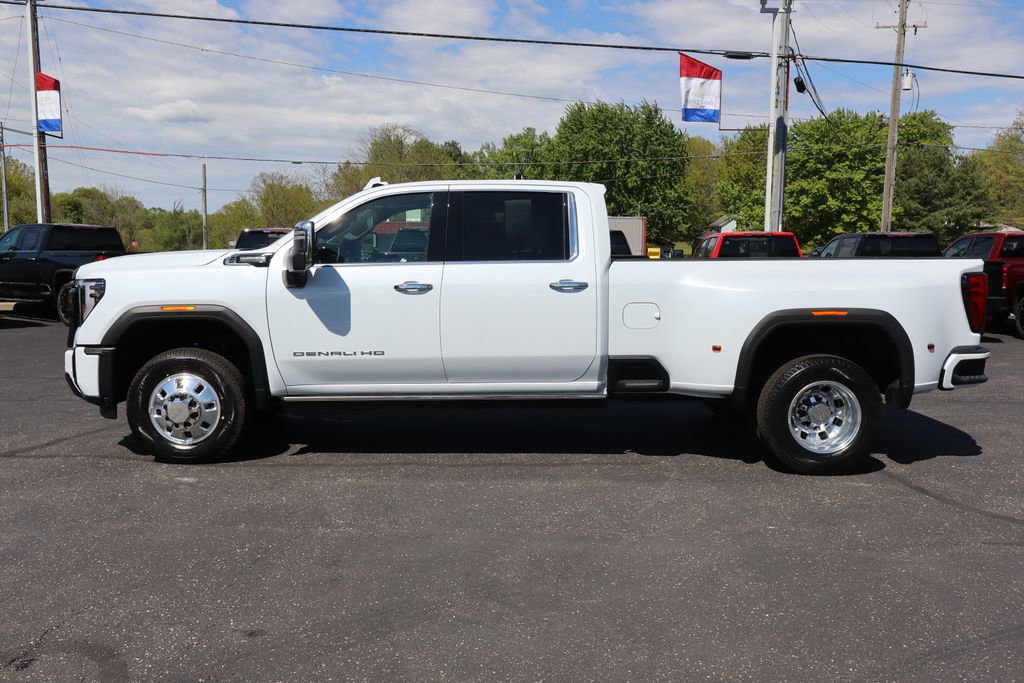 Used 2026 GMC Sierra 3500 Denali Ultimate AWD/4WD image 32