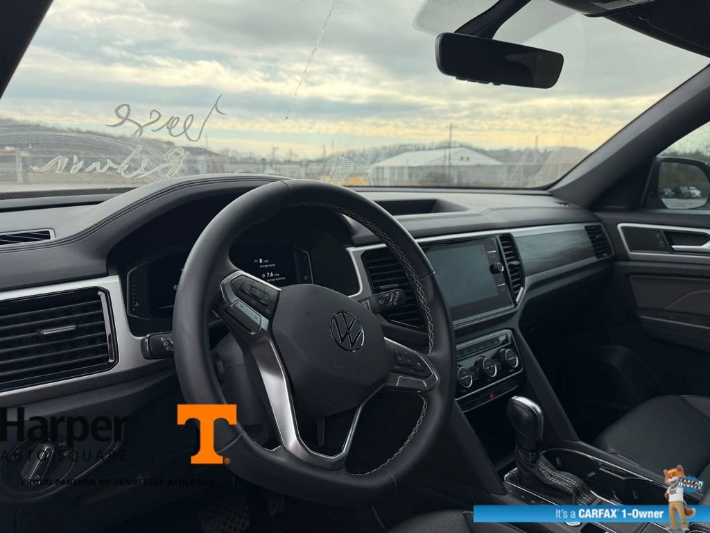 Used 2023 Volkswagen Atlas Cross Sport SE w/ Black Wheel Package image 16