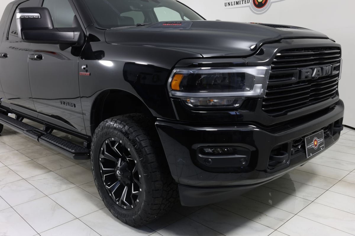 Used 2024 RAM 2500 Laramie w/ Night Edition AWD/4WD image 37