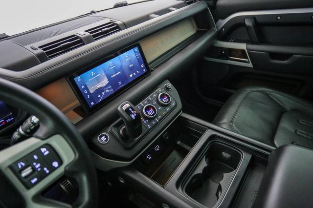 Used 2020 Land Rover Defender 110 SE AWD/4WD image 52