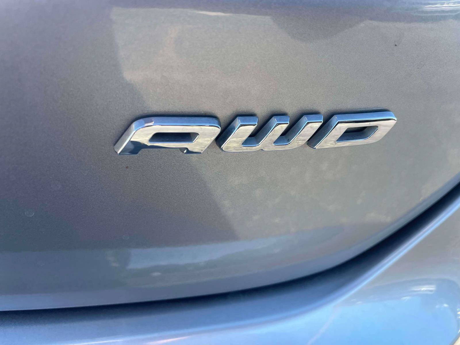 Used 2022 Ford Edge Titanium w/ Equipment Group 301A AWD/4WD image 10