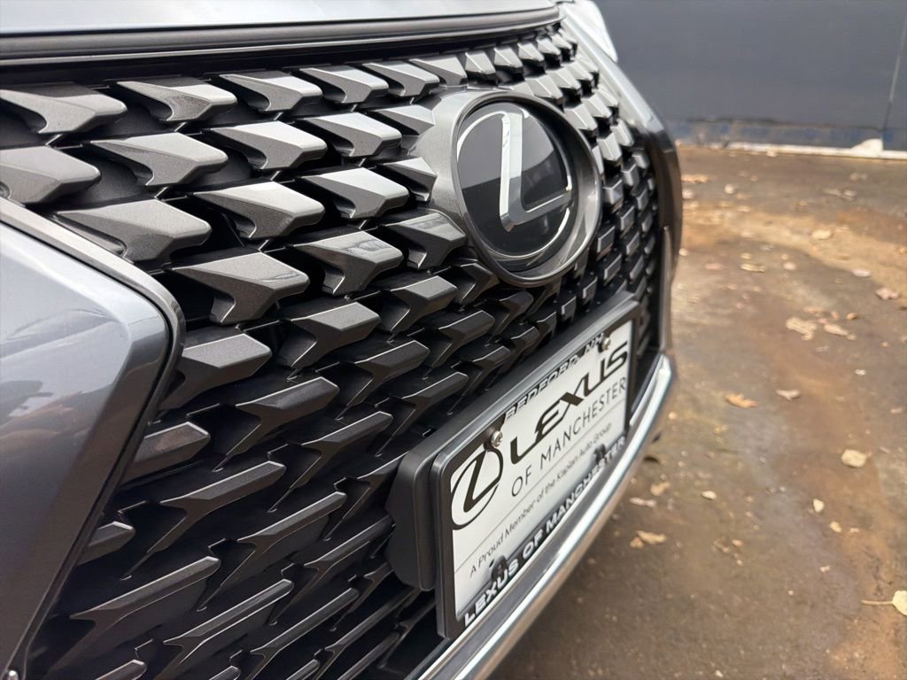 Used 2024 Lexus UX 250h AWD w/ Premium Package image 33