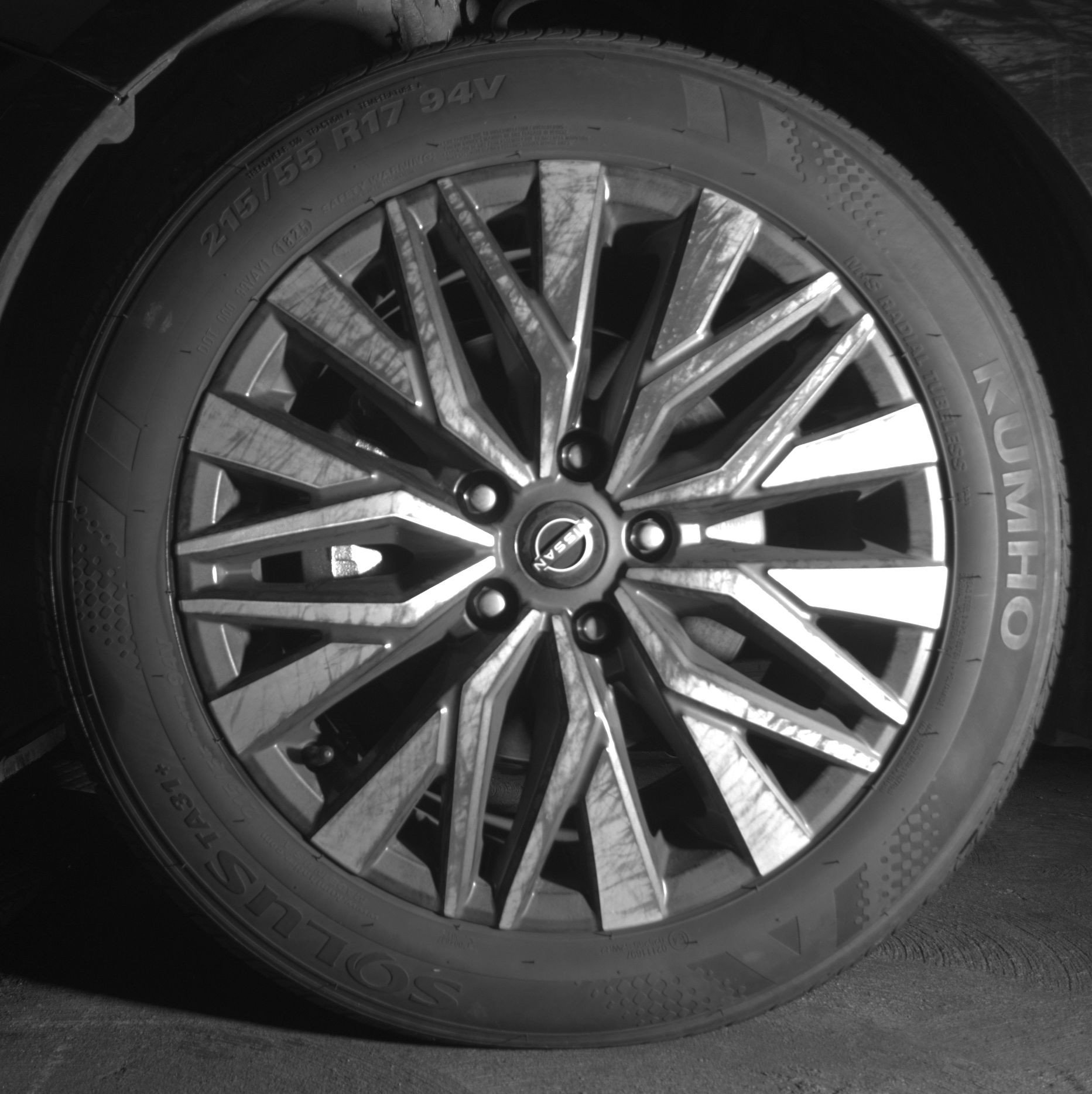Used 2025 Nissan Altima 2.5 SV FWD image 12
