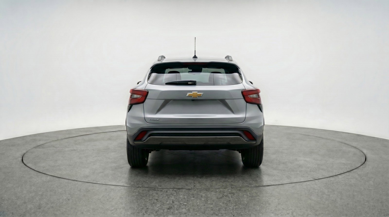 Used 2025 Chevrolet Trax LT FWD image 7