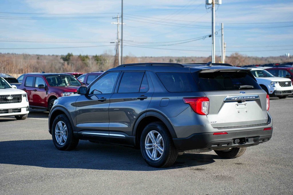 Used 2023 Ford Explorer XLT w/ Class IV Trailer Tow Package image 7