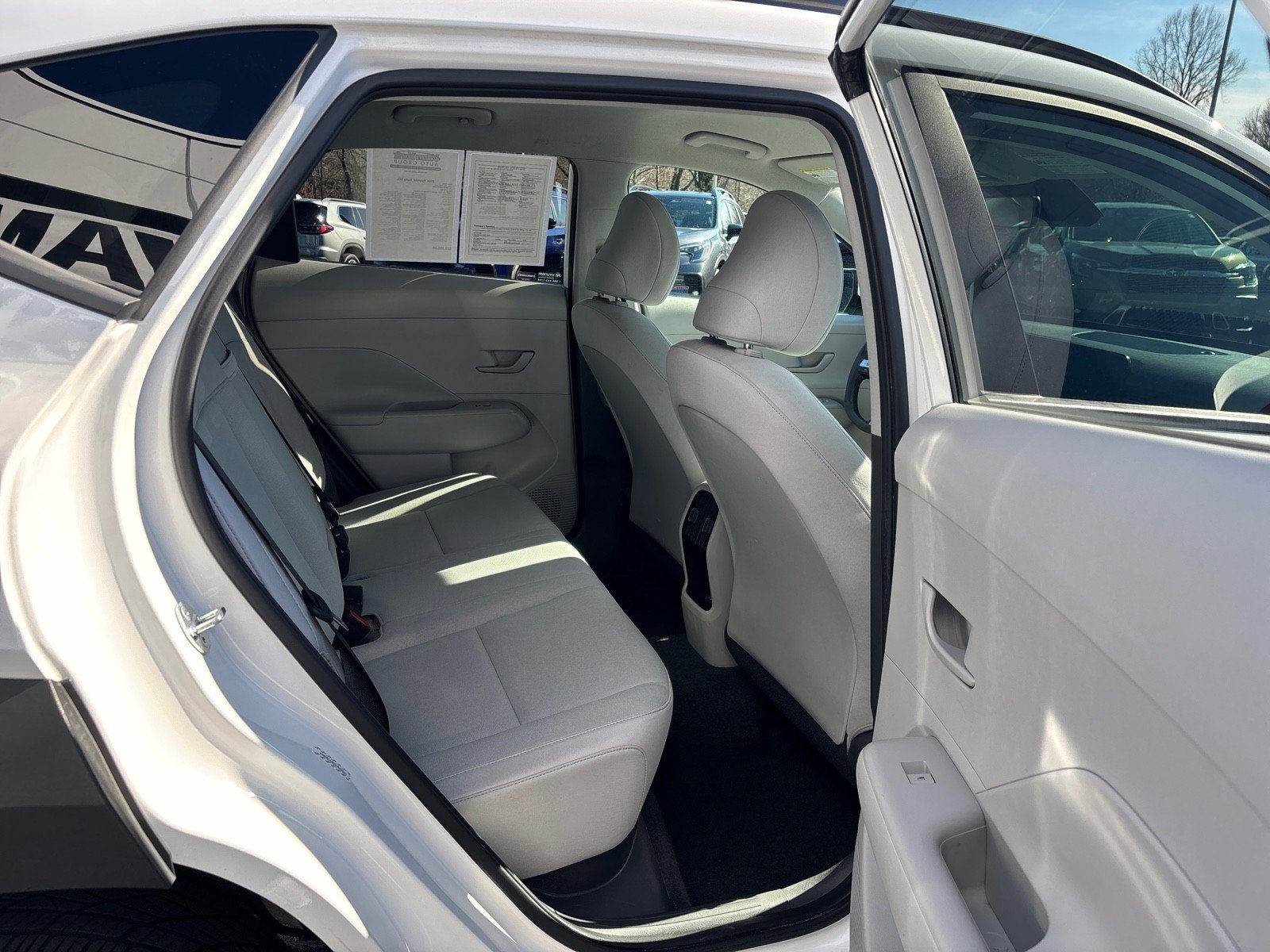 Used 2024 Hyundai Kona SEL image 39