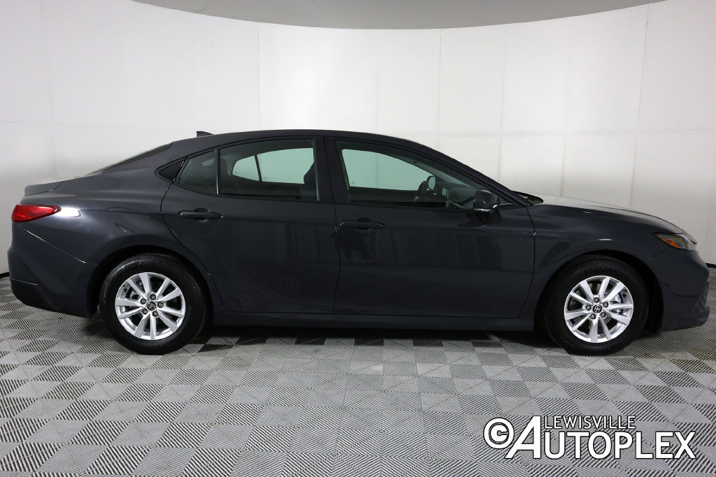 Used 2026 Toyota Camry LE FWD image 4