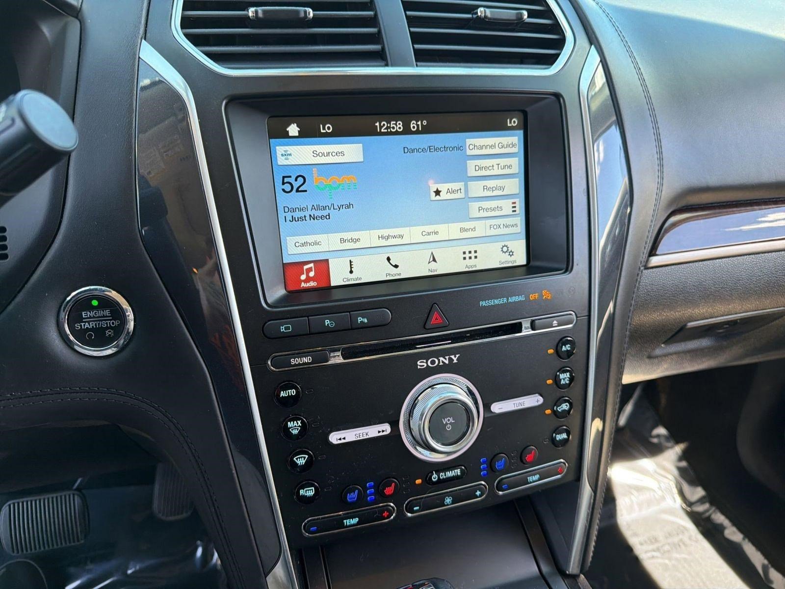 Used 2018 Ford Explorer Platinum AWD/4WD image 24