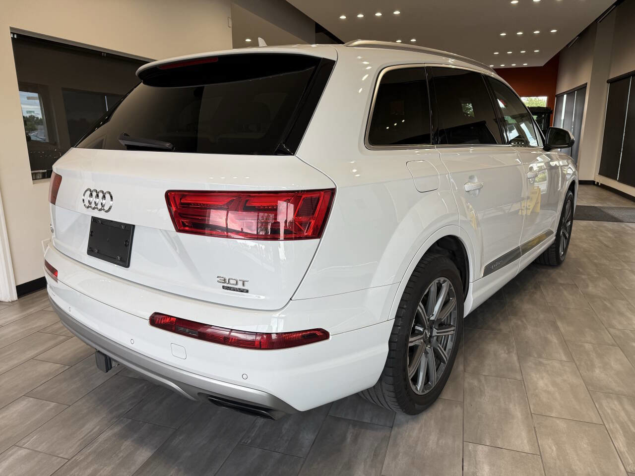 Used 2017 Audi Q7 3.0T Premium Plus image 7