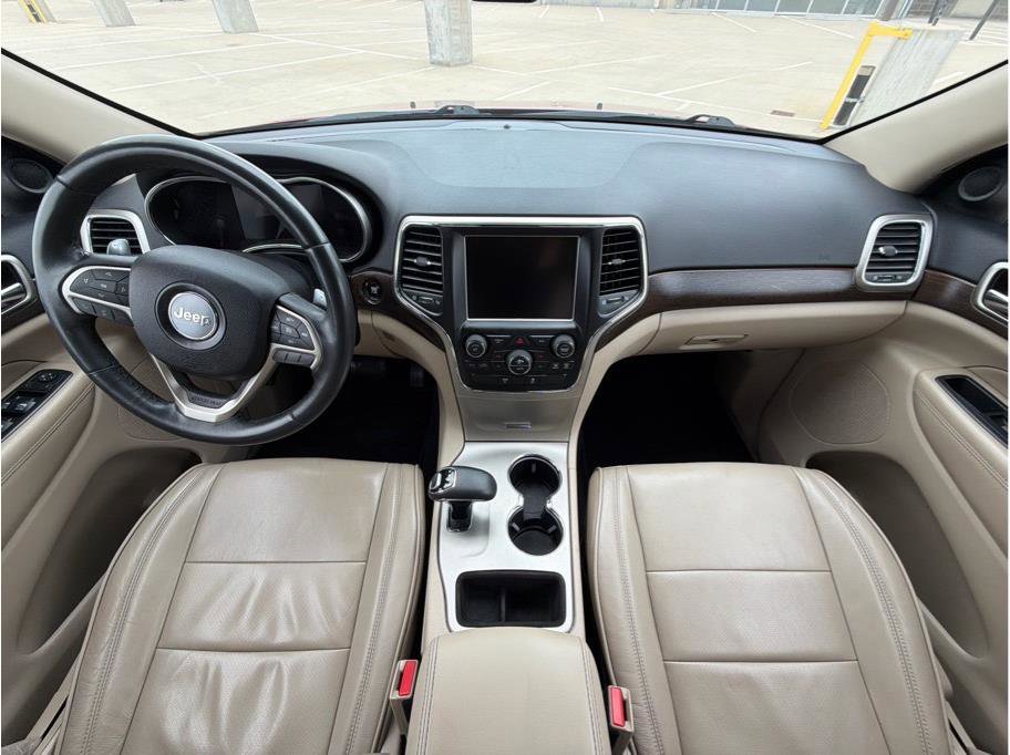 Used 2015 Jeep Grand Cherokee Laredo w/ Quick Order Package 23E AWD/4WD image 16