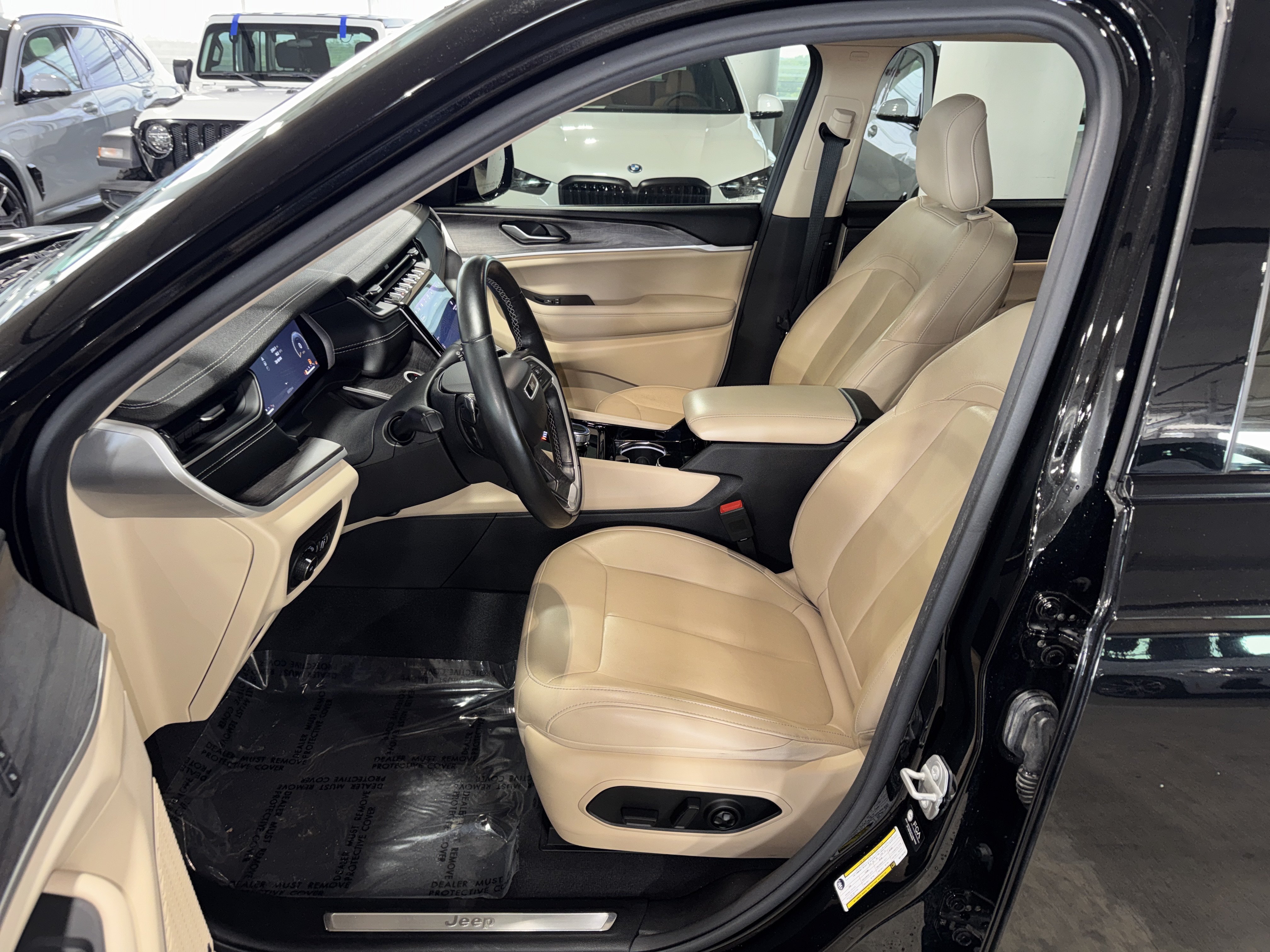 Used 2021 Jeep Grand Cherokee L Limited RWD image 20