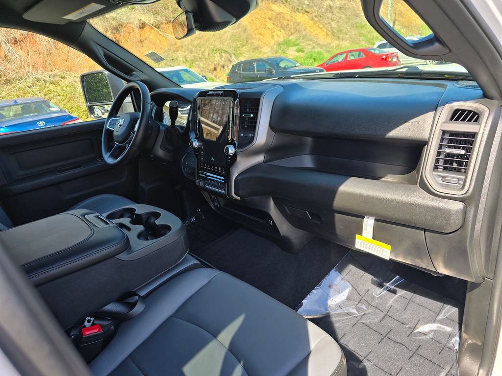 New 2026 RAM 3500 Tradesman AWD/4WD image 24